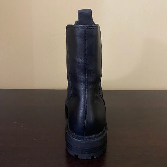 BANANA REPUBLIC HUDSON TALL LEATHER CHELSEA BOOT - Picture 6 of 7